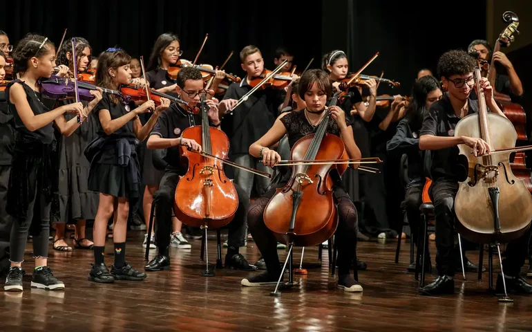DF: alunos de periferia abrem caminhos na mais antiga escola de música