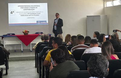 Alagoas Previdência leva palestra sobre Regras de Aposentadoria para professores