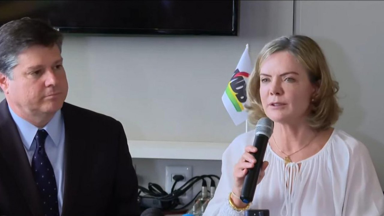 Gleisi convida MDB para transição; Baleia Rossi fala em ‘espírito colaborativo’
