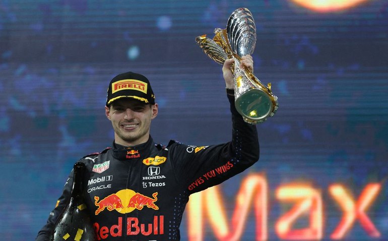 Verstappen quebra silêncio e sai em defesa de Christian Horner, 'chefão da F1' envolvido em escândalo sexual