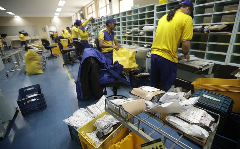 Haddad defende parcerias para reestruturação dos Correios