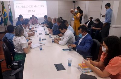 Vereadores da Capital conhecem Programa Empreende Maceió para pessoas de baixa renda