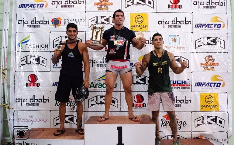 Lutador Pedro Wilson representa Palmeira em campeonatos de artes marciais