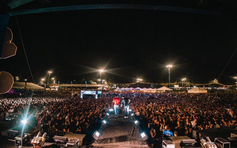Com coral de 80 mil vozes, Arapiraca abre as festividades do São João no Lago da Perucaba