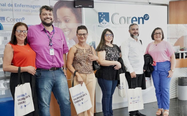 Coopsano visita sede do Coren-SP