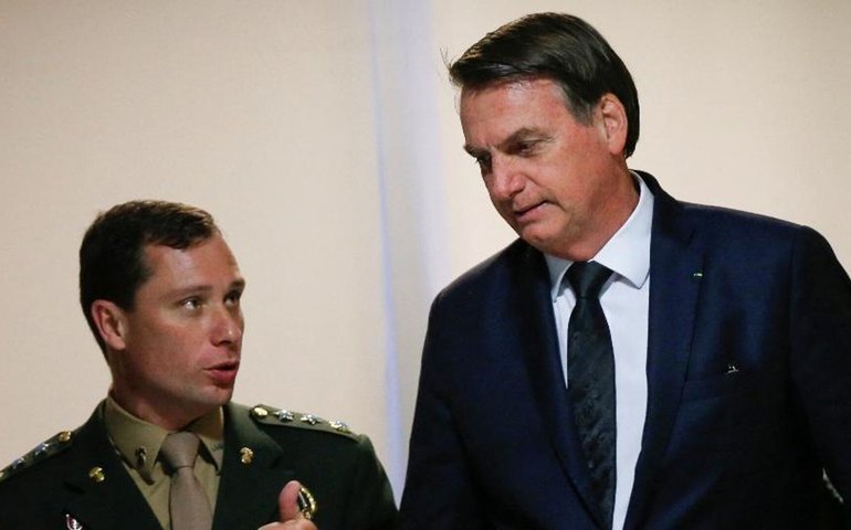 Bolsonaro pede anulação do acordo de delação de Mauro Cid, diz mídia