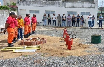 Brigadistas do TJAL instruem Guarda Judiciária para combate a incêndios