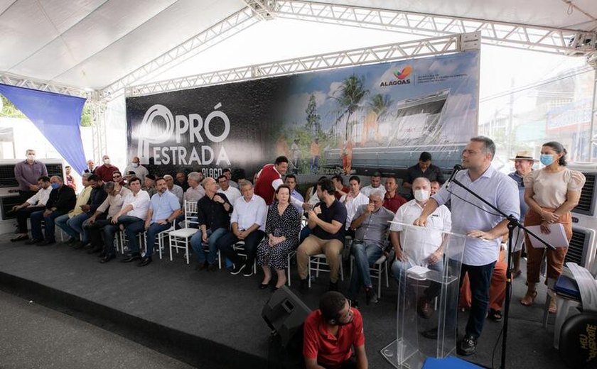 Com investimento de R$ 100 milhões, governador inaugura e autoriza rodovias que vão fortalecer o desenvolvimento de Penedo e região