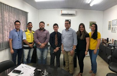 SMTT e Escola de Governo firmam parceria para a atualização de servidores 