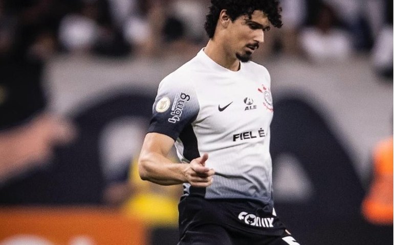 André Ramalho cobra 'postura da Sul-Americana' ao Corinthians diante do Fluminense no Rio