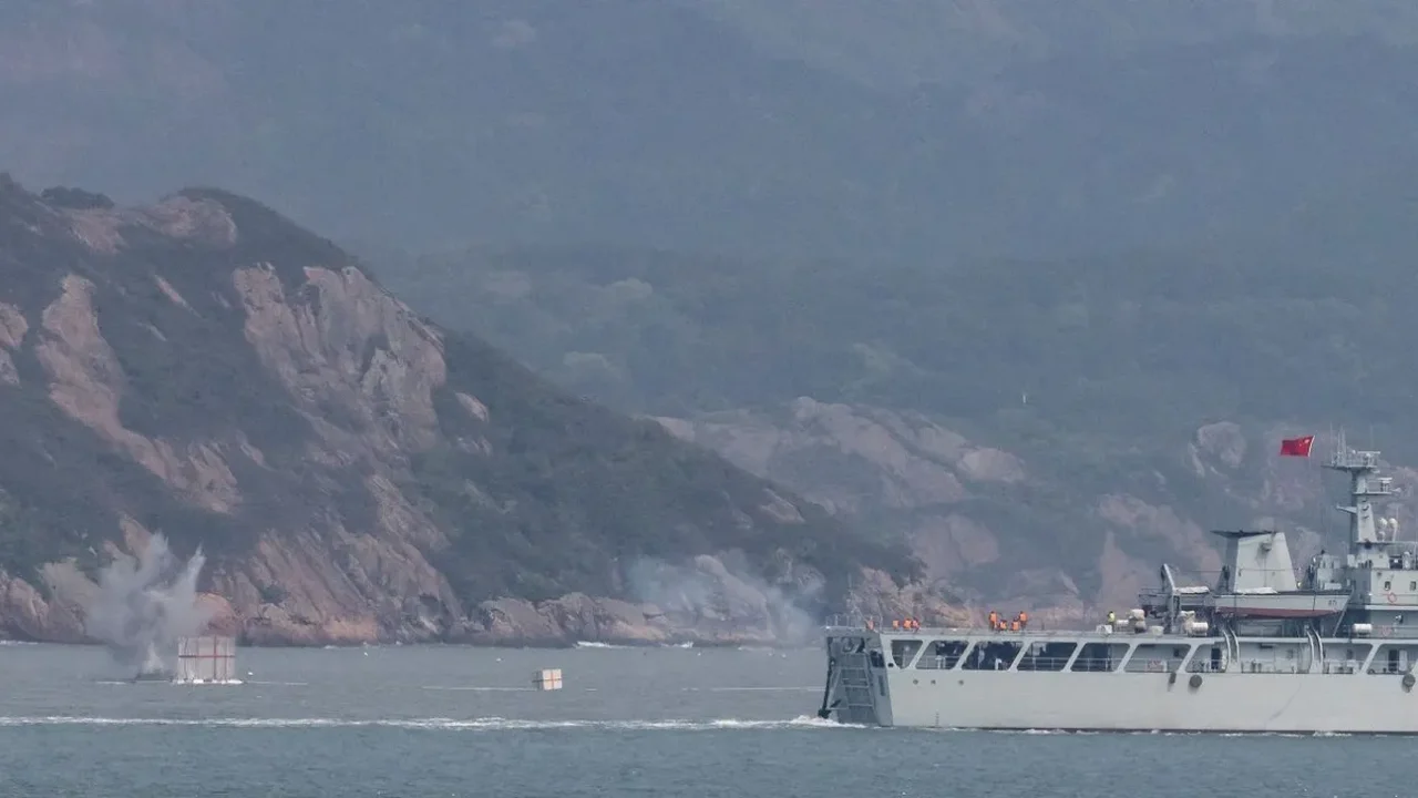 China adverte que manterá pressão militar sobre Taiwan