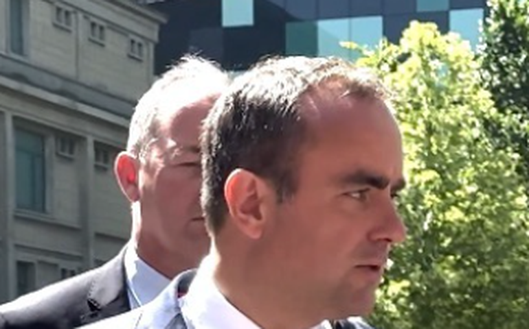 Primeiro-ministro da França Sébastien Lecornu renuncia ao cargo