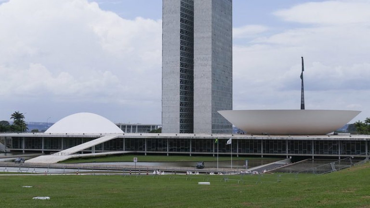 Promulgado decreto legislativo sobre acordo com os Emirados Árabes Unidos para facilitar investimentos