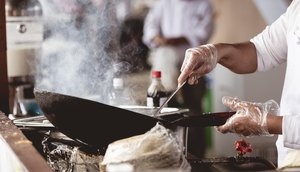 Fundat anuncia vagas de emprego em Aracaju: cozinheiro, garçom e outras funções / Foto: Foto: Freepik/Arquivo