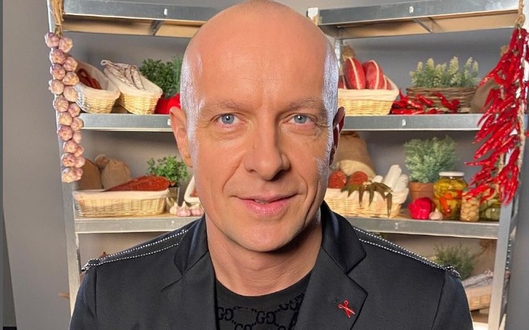 Árbitro da final da Liga dos Campeões pede desculpas por presença em evento da direita radical