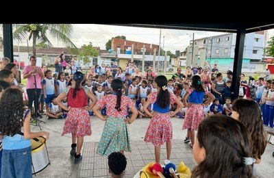 Circuito da Cultura Alagoana destaca talentos musicais na Escola Municipal Maria de Fátima Lira