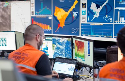 Defesa Civil alerta para chuvas de intensidade fracas a moderadas durante todo o dia em Maceió