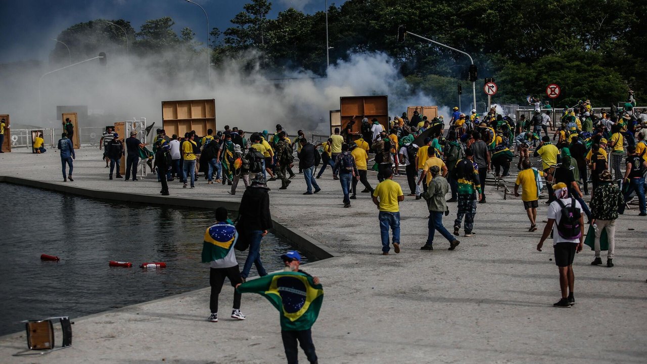 Após revelação de nova tentativa de golpe, PT pede arquivamento de anistia a condenados pelo 8/1