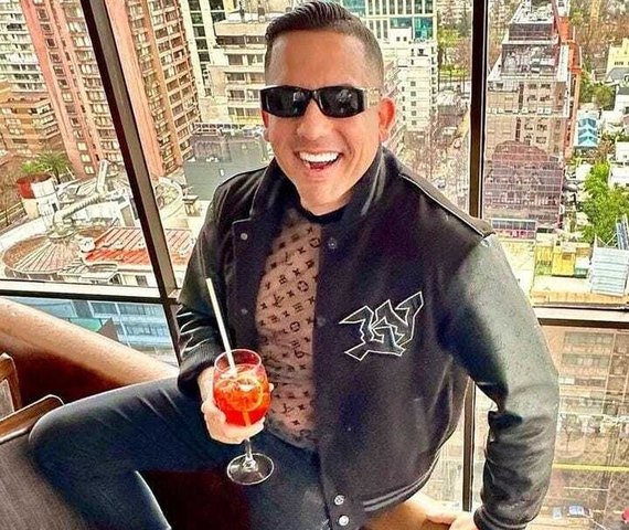 Justiça revoga cautelares e determina retorno à prisão de Kel Ferreti condenado por estupro