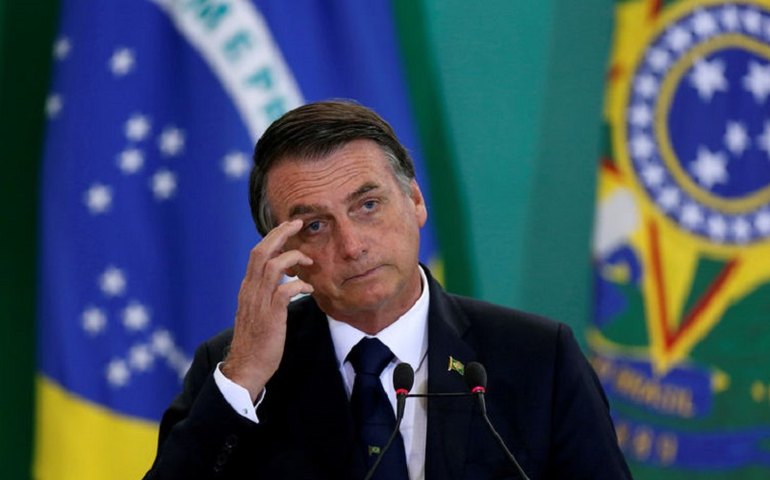 Bolsonaro terá atendimento médico em tempo integral na prisão, por determinação de Moraes