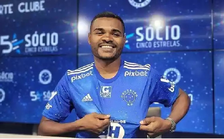 Cruzeiro oficializa o meia Nikão, emprestado pelo São Paulo: ‘Sonho realizado’