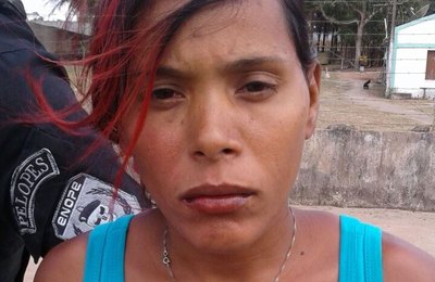 Polícia prende mulher com pistola e munições de uso restrito das Forças Armadas