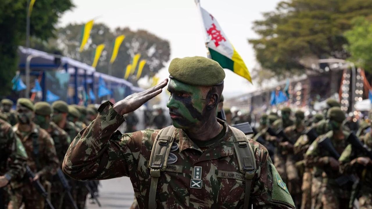 🪖 Padecendo de alta evasão, o que as Forças Armadas podem fazer para manter seu quadro de militares?