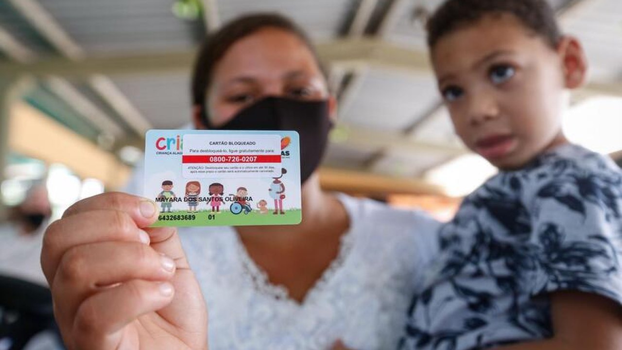 Cartão CRIA alcança a marca de 100 mil famílias e fortalece assistência à primeira infância em Alagoas
