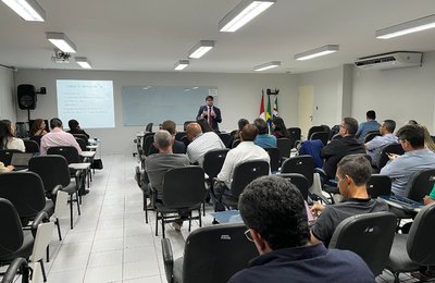 Curso para oficiais de justiça aborda efetividade do sistema judicial