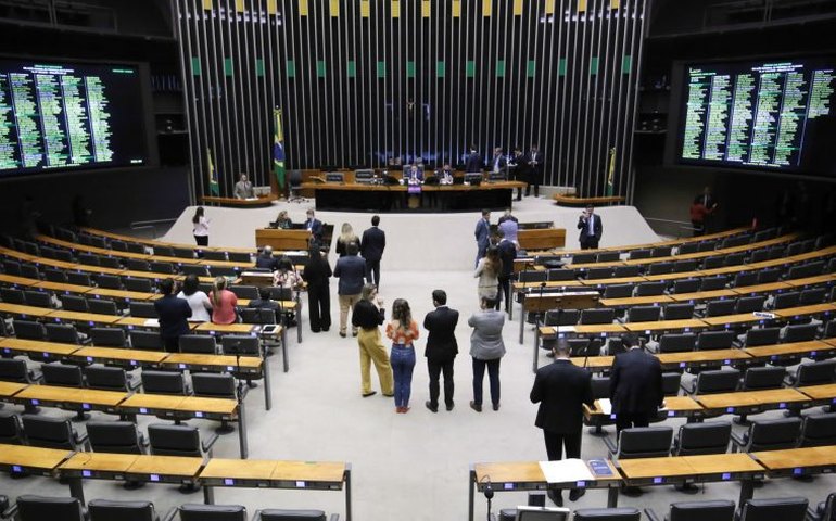 Câmara aprova projeto que transfere sede do governo para Belém na COP30