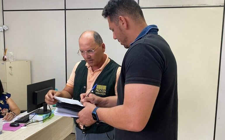 Após tratativas do Procon, Defensoria Pública ingressa com ação judicial contra a Casal por contínua falta de água em Arapiraca