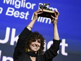 'Woman Unknown' conquista Leão de Ouro no Festival de Veneza