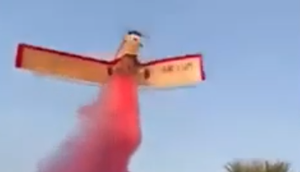 Avião parte ao meio