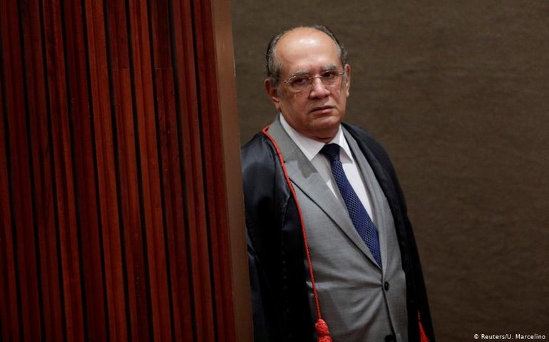 Gilmar Mendes diz ter pedido a Bolsonaro &#8216;canais diretos&#8217; para o diálogo