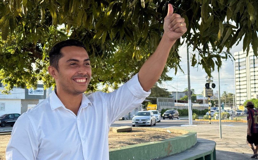 Vereador David do Empregos (UB) leva Gabinete Itinerante à Feirinha do Tabuleiro para ouvir a população