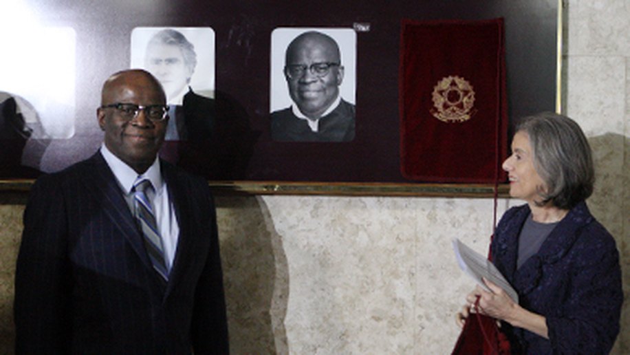 Ex-ministro Joaquim Barbosa admite candidatura à presidência em 2018