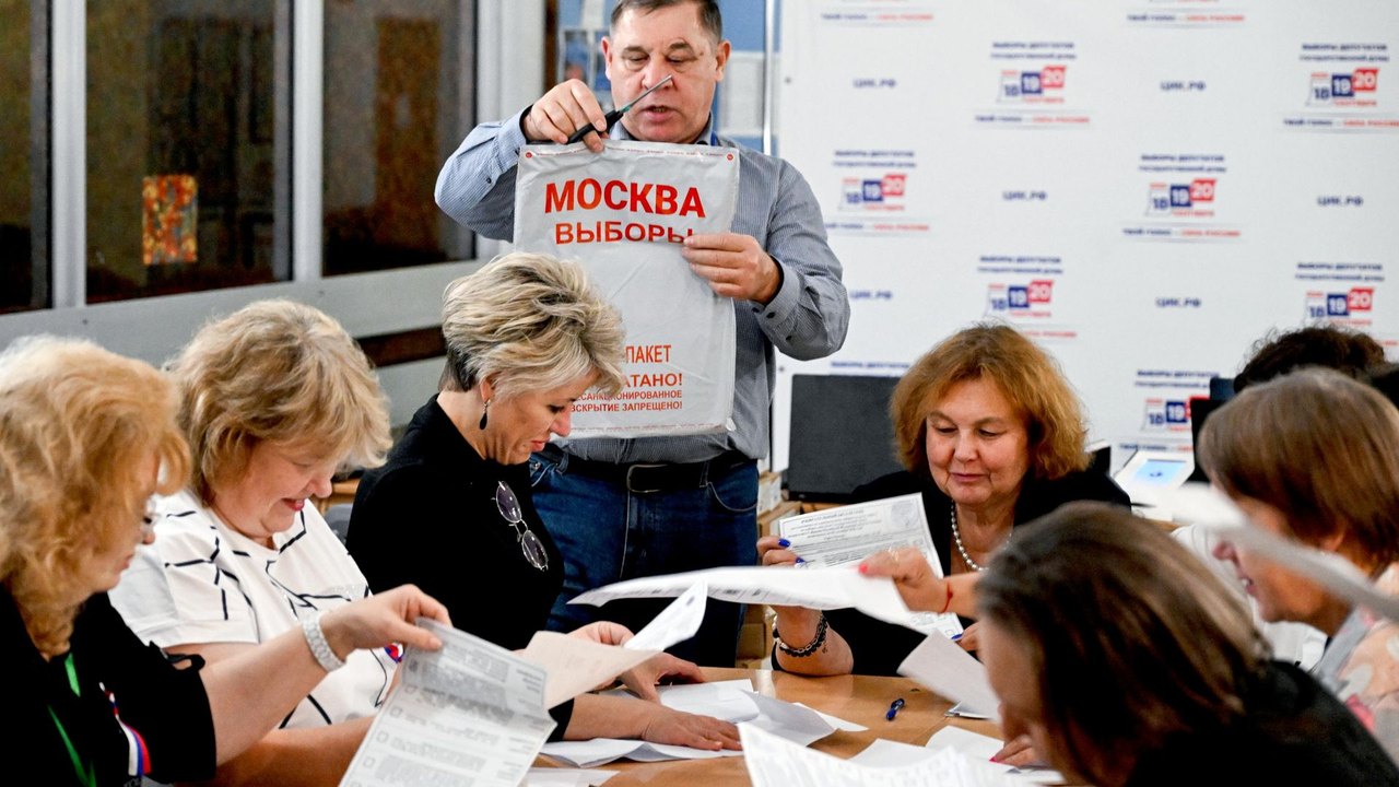 Eleições parlamentares russas encerram com partido Rússia Unida liderando