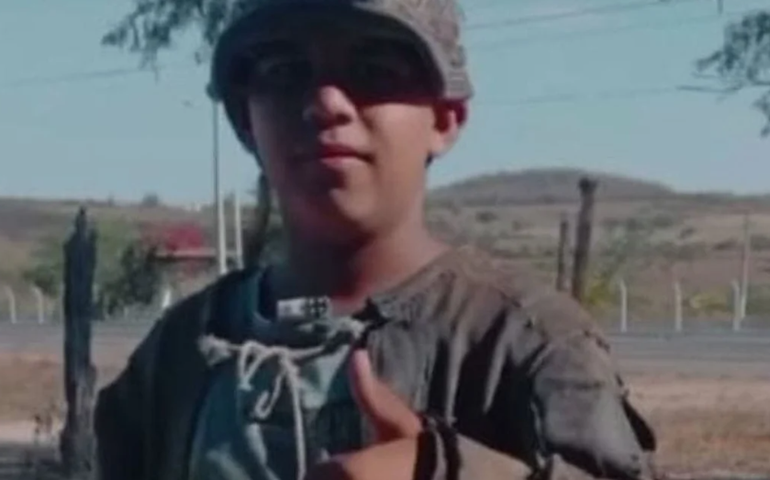 Adolescente de 14 anos morre após ser atingido por carro enquanto conduzia carro de boi em Inhapi