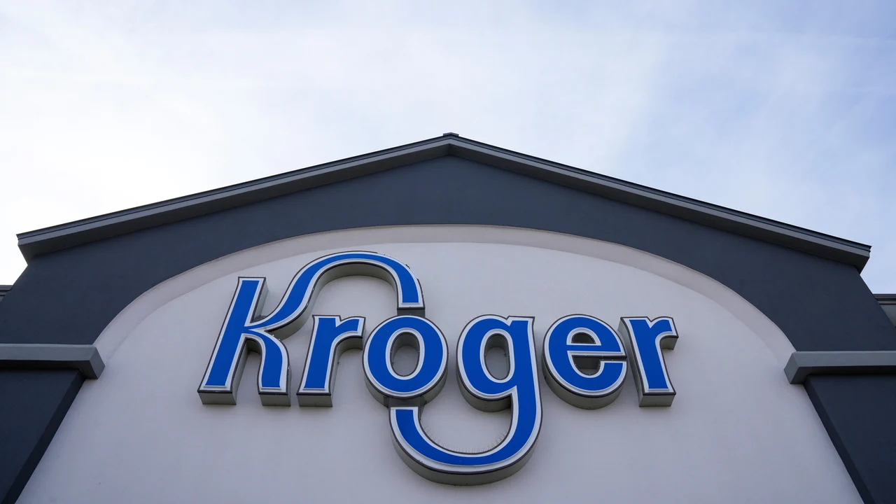 Kroger vai demitir 3.000 funcionários corporativos ao longo de 3 anos, enquanto investe em inteligência artificial.