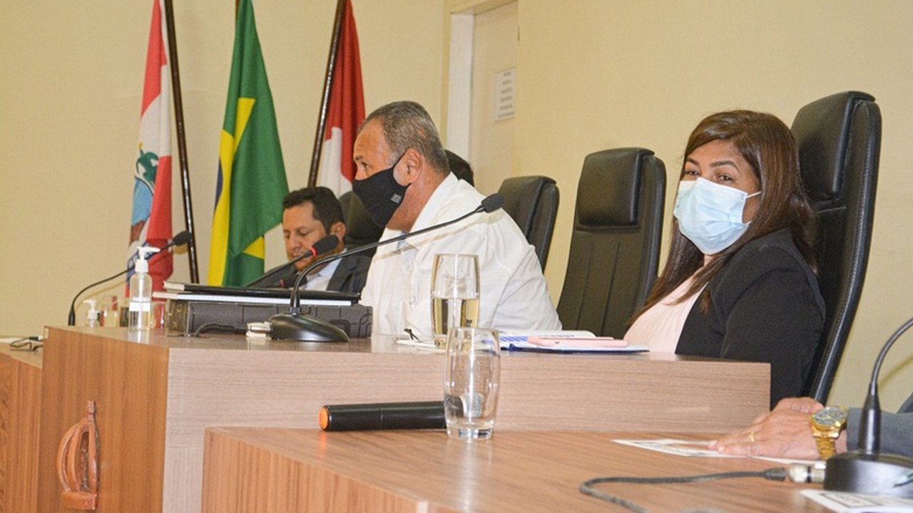 Superintendente da SMTT Penedo apresenta ações do setor para vereadores