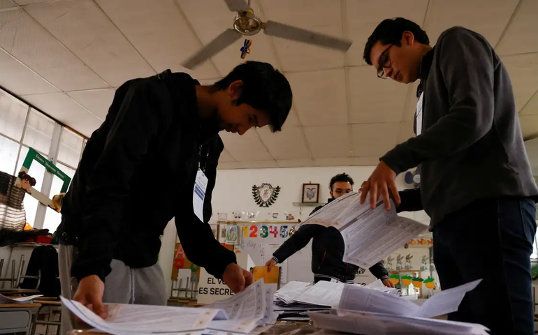 Equador fecha fronteiras para reforçar segurança antes de eleição presidencial