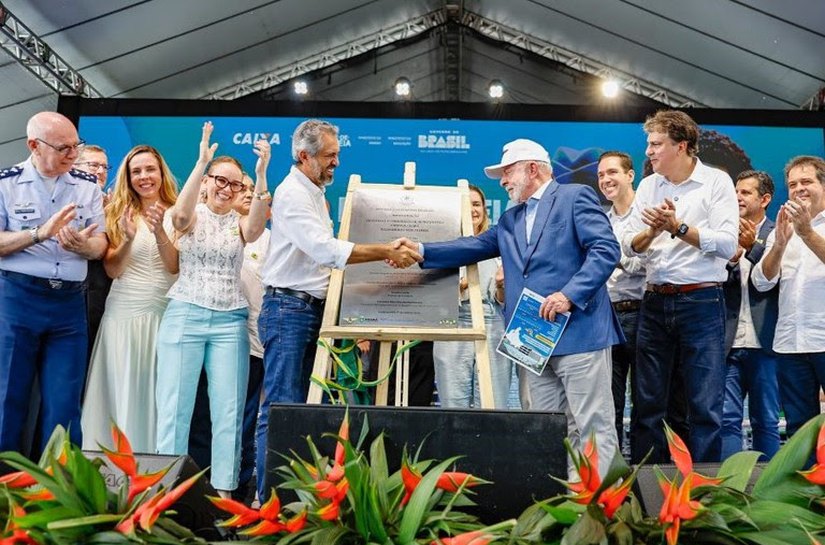 “Investir na educação é sagrado”, diz Lula ao celebrar 2 anos do Pé-de-Meia e inaugurar alojamento do ITA Ceará