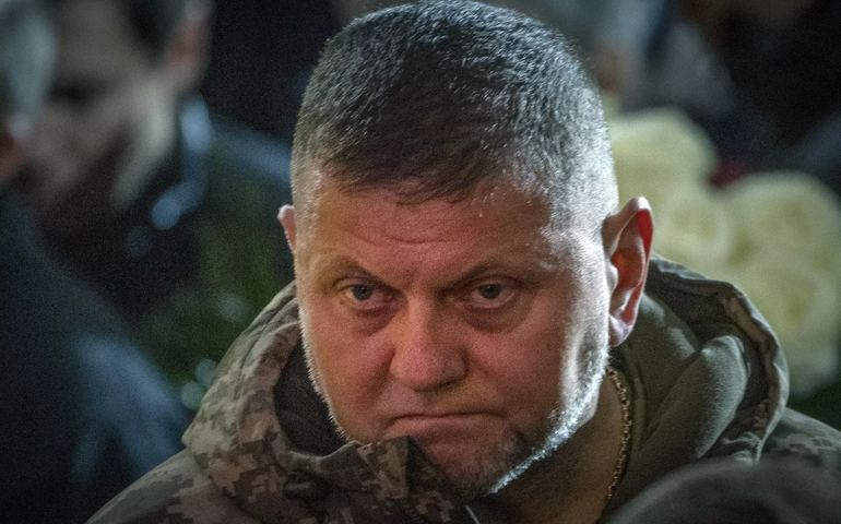 Falta de pessoal e alta tecnologia: ex-comandante-chefe do Exército ucraniano comenta situação no front