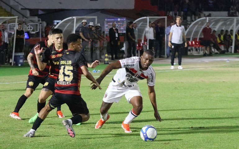 Série B: Sport marca nos acréscimos e empata com Botafogo-SP