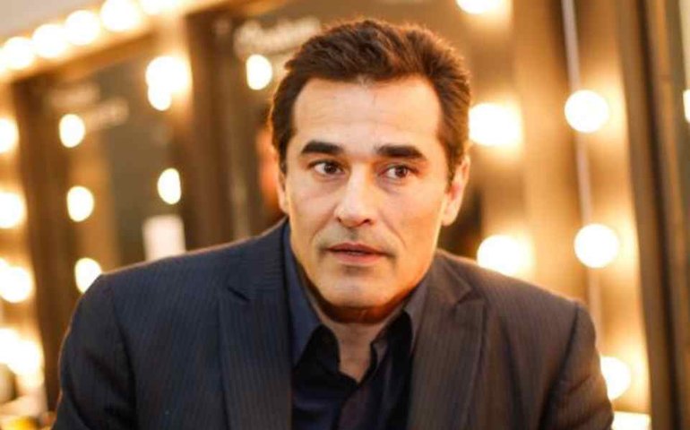 Luciano Szafir recebe alta após retirada de bolsa de colostomia