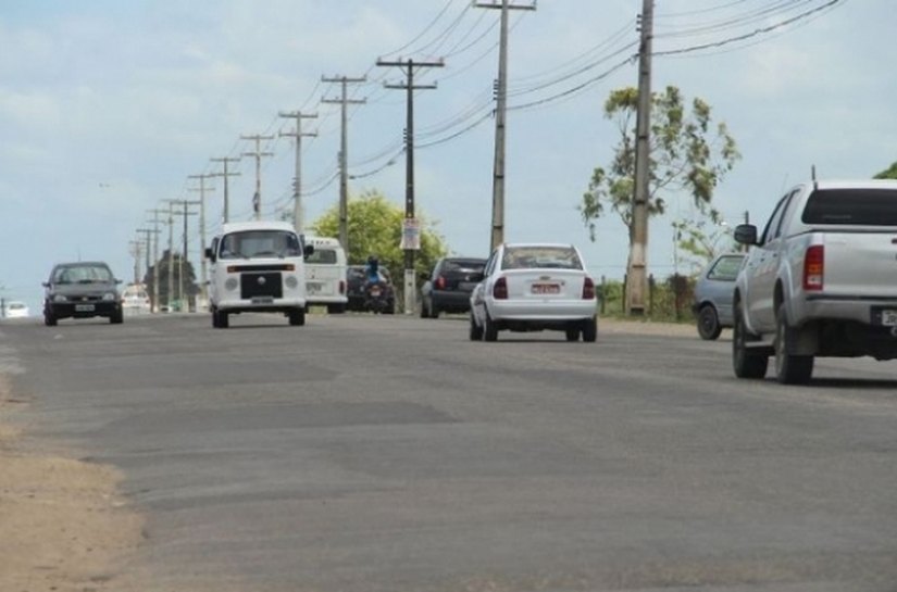 Governador confirma obra de duplicação da Avenida Cachoeira do Meirim