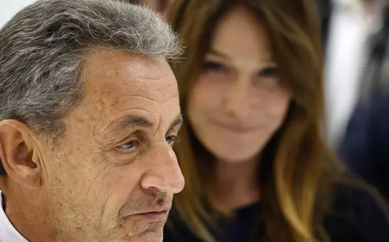 Sarkozy deve ser preso em cela com chuveiro, geladeira e TV