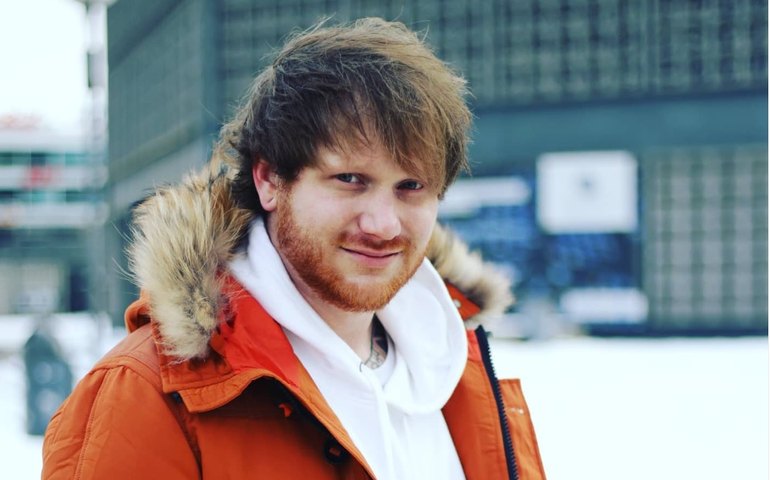 Ed Sheeran afirma ter construído túmulo na casa dele na Inglaterra, onde deseja ser sepultado