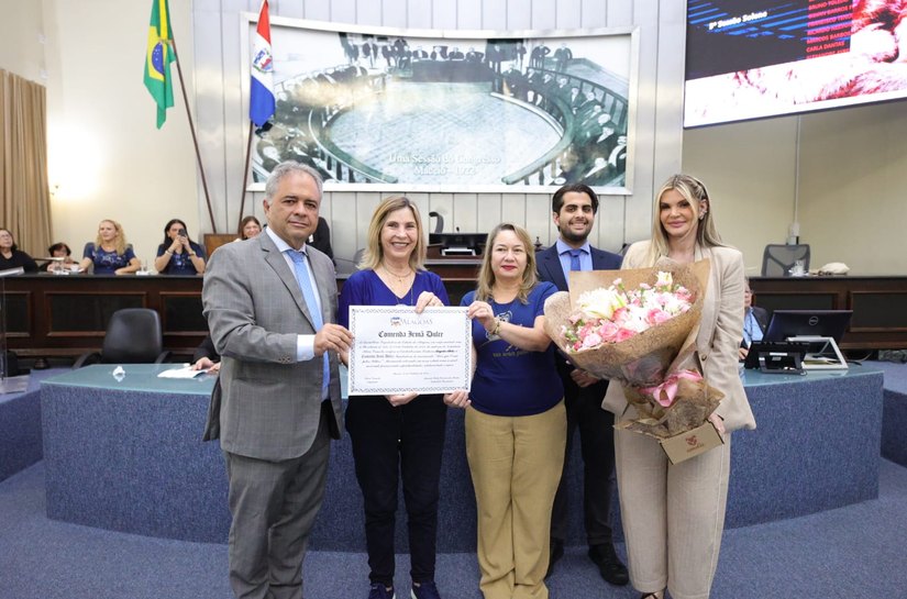 Ângela Abdo recebe da Assembleia Legislativa a comenda Irmã Dulce