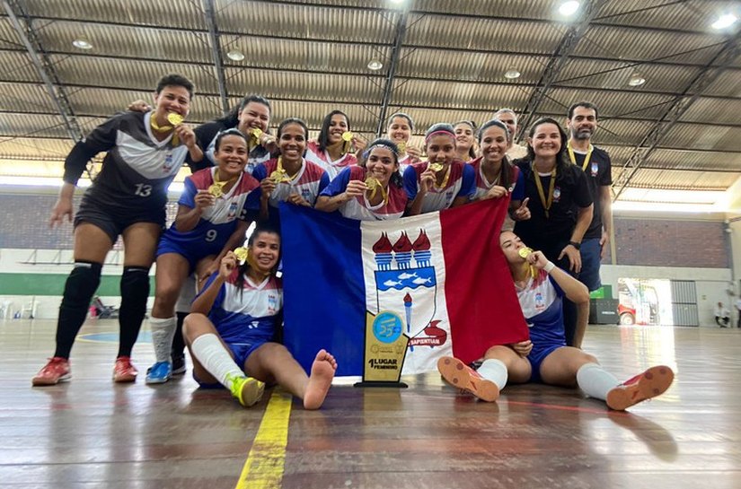 Ufal conquista 1º lugar feminino e 2º masculino no Futsal Universitário